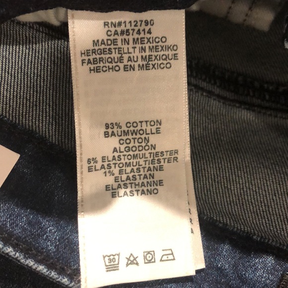 True Religion high rise modern flare Jeans - Picture 10 of 10